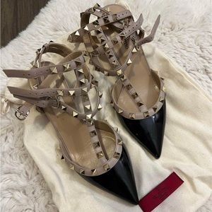 VALENTINO ROCKSTUD CAGED PUMP 65MM IN BLACK